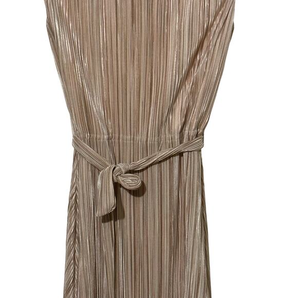 DKNY Size 6 Cream & Gold Pleated Belted Shimmer Fit and Flare Dress - Picture 4 of 9